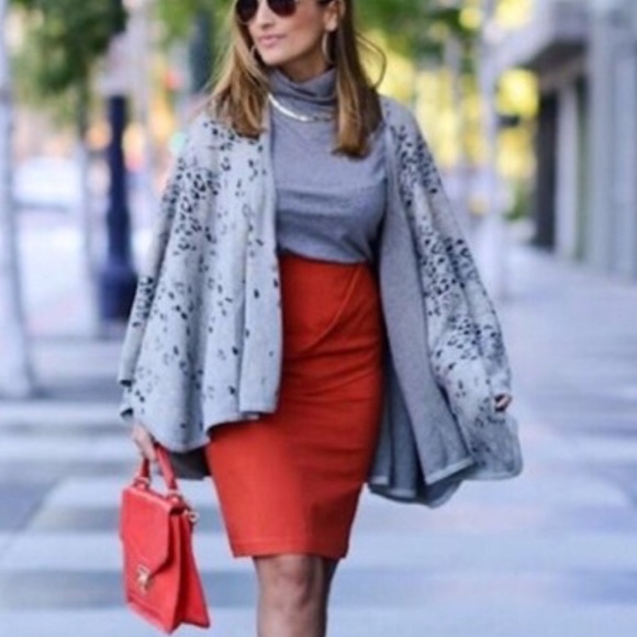 CAbi Sweaters - Cabi Gigi Cape Leopard Print Size OS